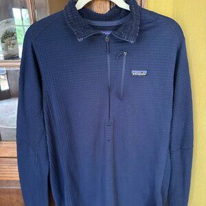 Patagonia sweatshirt with embroidered emblem